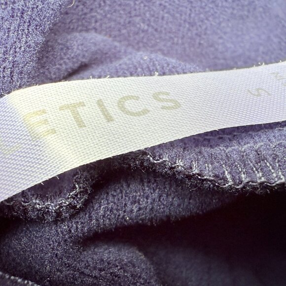 EUC Fabletics Molly Fleece Break-Away Navy Track Pant - Picture 10 of 10